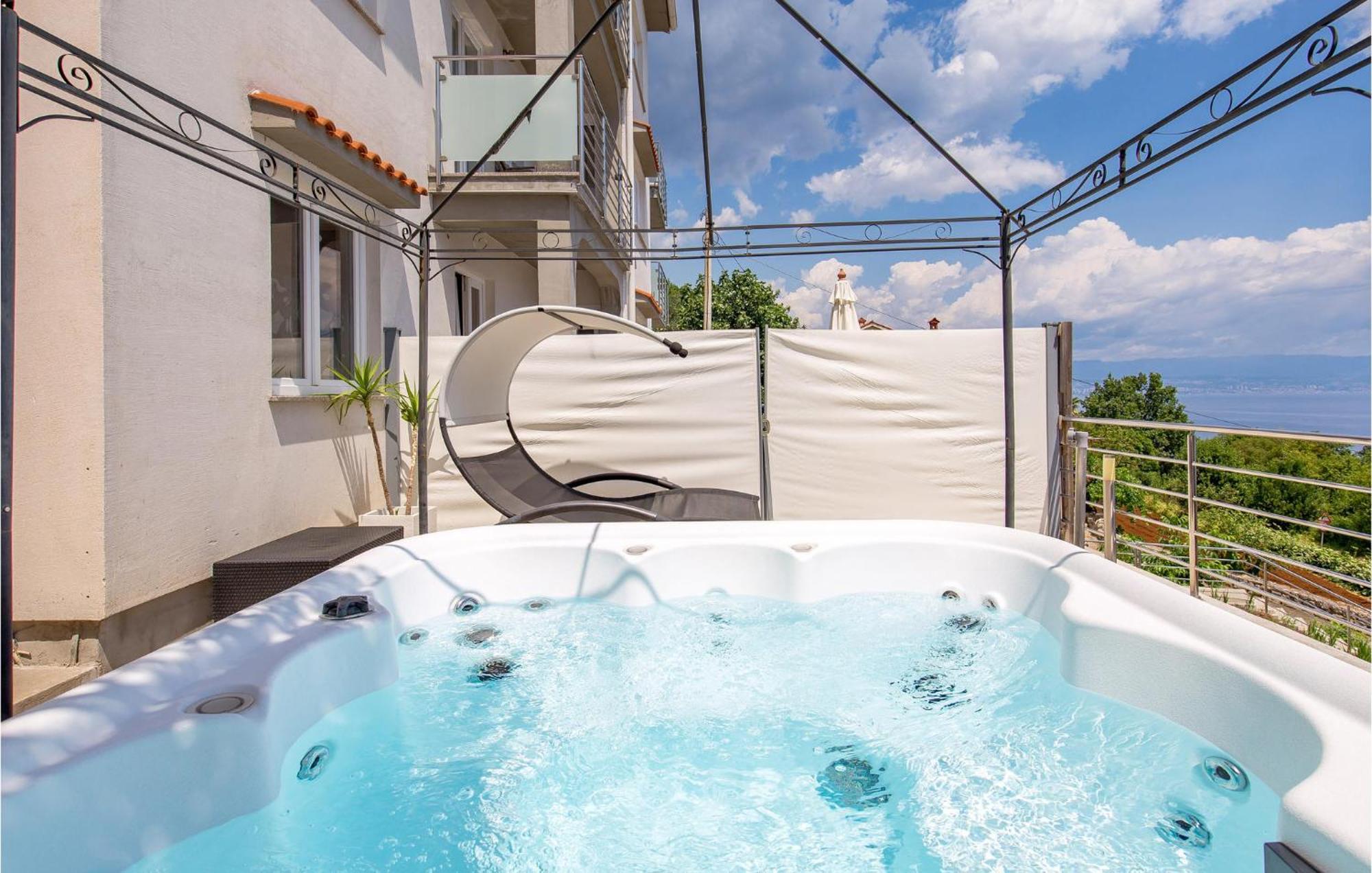 Stunning Apartment In Mošćenička Draga Exterior foto